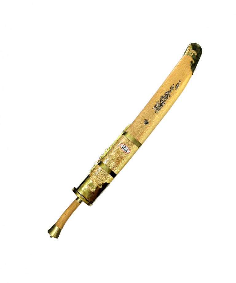 شمشیر دائو با غلاف طلایی